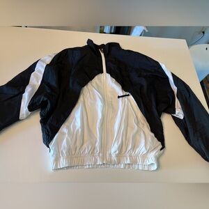 Vintage 90’s Nike retro track jacket windbreaker black white size small